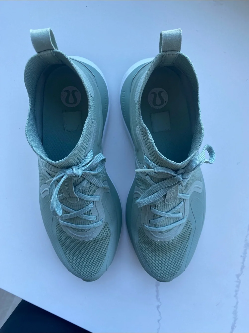 Lululemon Chargefeel Sneakers. Size 9
